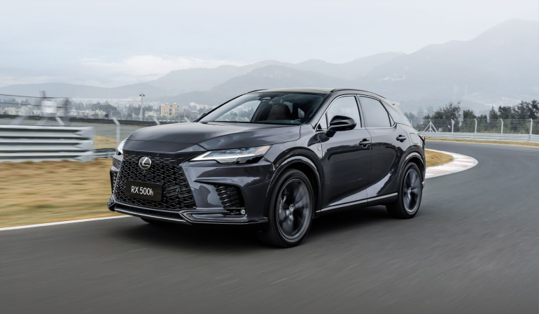 Lexus Liberal Lexus Family Fit: Choosing the Right Model - Lexus of Windsor